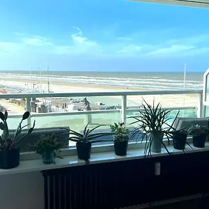 apartment-fleurette.zandvoort-hotels.com/